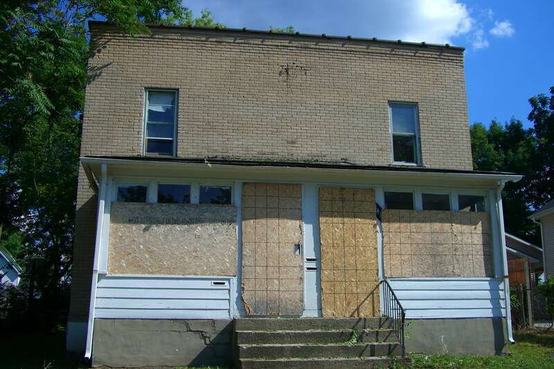 Again, in the neighbor hood by Kettering University, near Asylum.