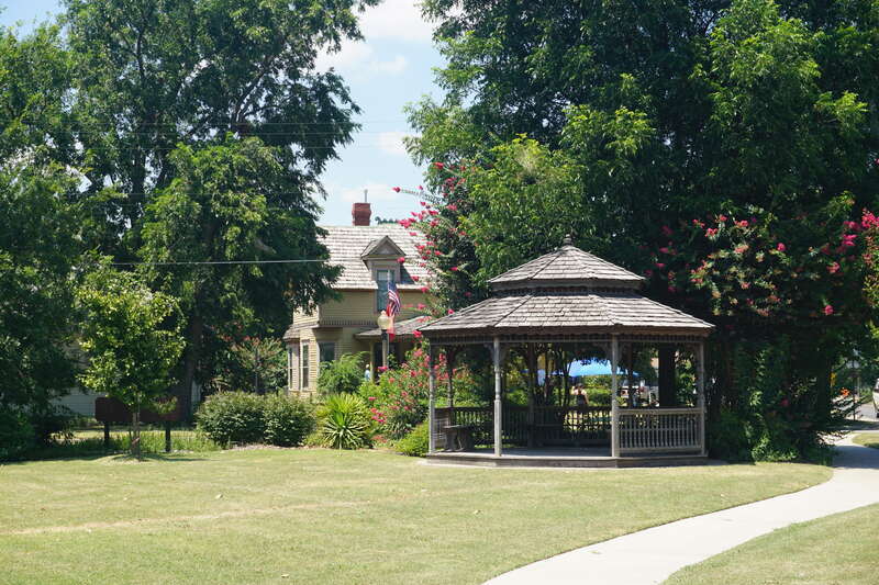 Ruth Updegraff Park in Norman, Oklahoma (United States).