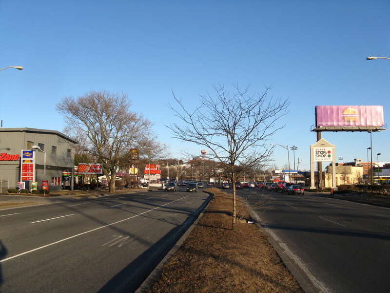 Revere Beach Parkway eastbound at Everett Ave, Everett Massachusetts
