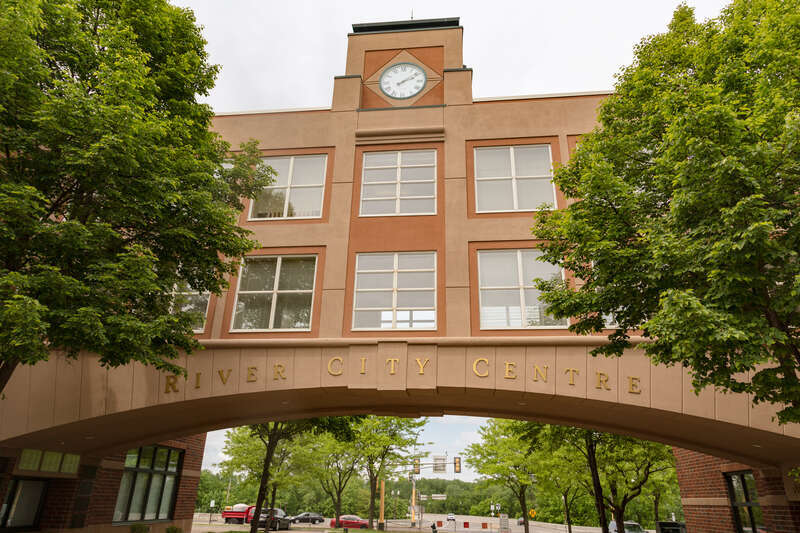 River City Centre, Downtown Shakopee skyway, Minnesota
______________
(c) 2018 Tony Webster 
tony@tonywebster.com 

+1 202-930-9200