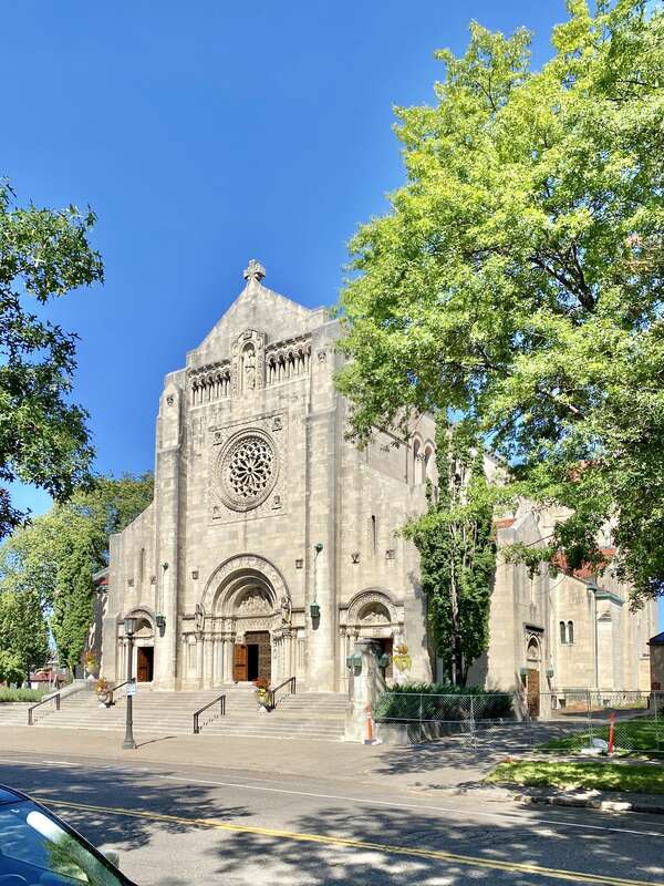 Built between 1919 and 1925 in the Romanesque Revival style, this church, originally known as St. Luke’s Catholic Church, was designed by John Theodore Comès and William Perry of the firm Comès, Perry and McMullen, as well as the Walter Butler Co.