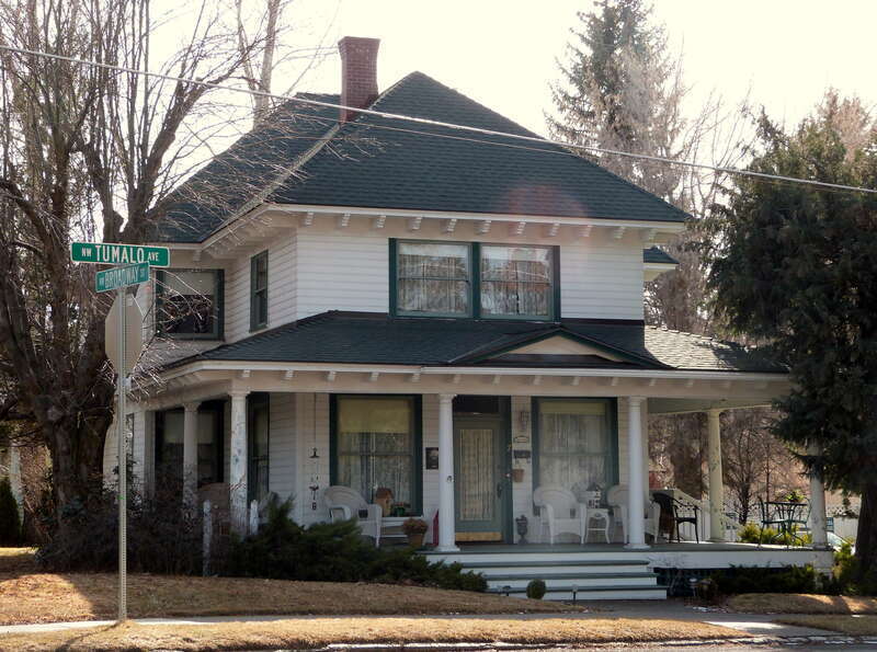 The historic Evan Andreas Sather House (built 1911), located at 7 Northwest Tumalo Avenue in Bend, Oregon, United States, is listed on the US National Register of Historic Places.





This is an image of a place or building that is listed on the