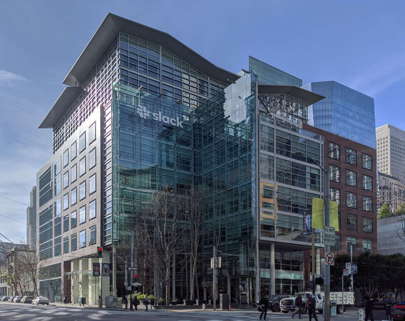 Offices of Slack Technologies at 500 Howard Street in San Francisco (at the center with neighboring buildings, seen from the back across Howard Street)