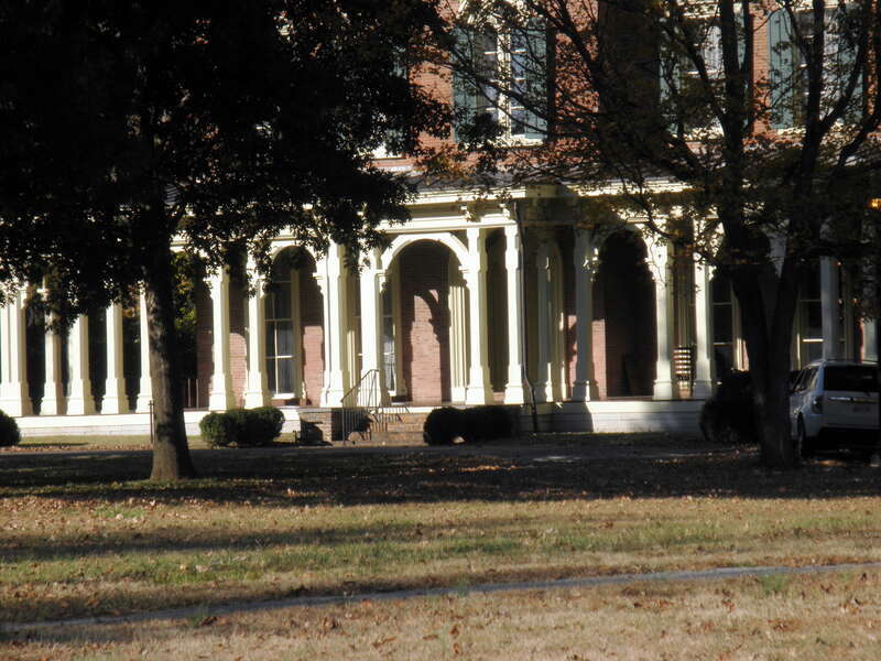 Oaklands Mansion, Murfreesboro, Tennessee now the w:Oaklands Historic House Museum