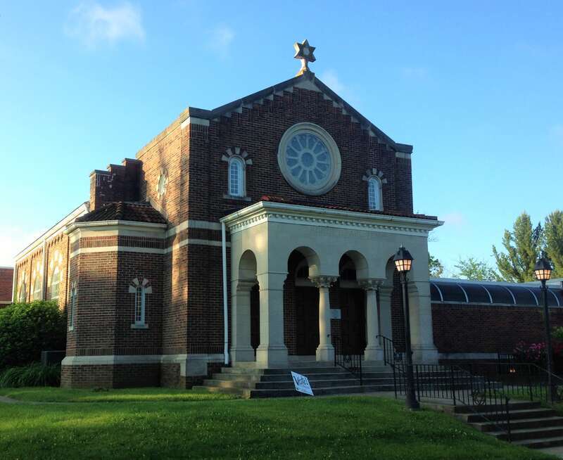 Temple Adath Israel, located at 124 North Ashland Avenue in Lexington, Kentucky, hosts Lexington's first Jewish congregation, established in 1904.  Their original synagogue on Maryland Avenue is still standing.  The congregation, which is affiliated