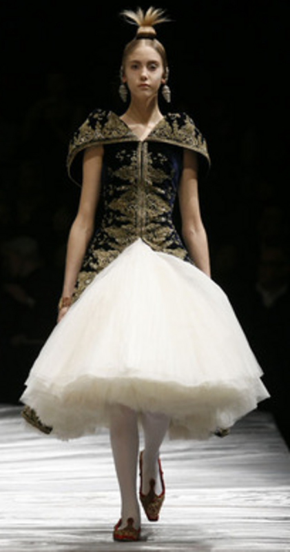 The Girl Who Lived In The Tree - Look 33 - Alexander McQueen Fall 2008 Collection
