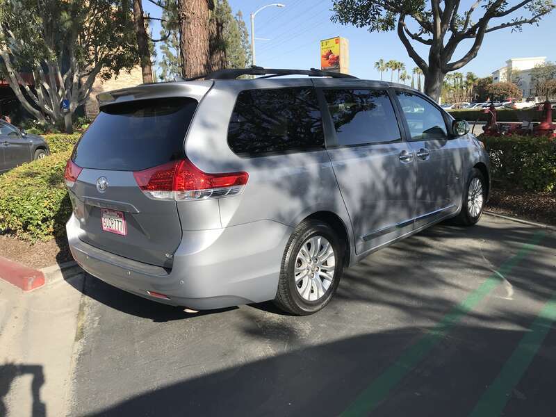 Toyota Sienna (2012)