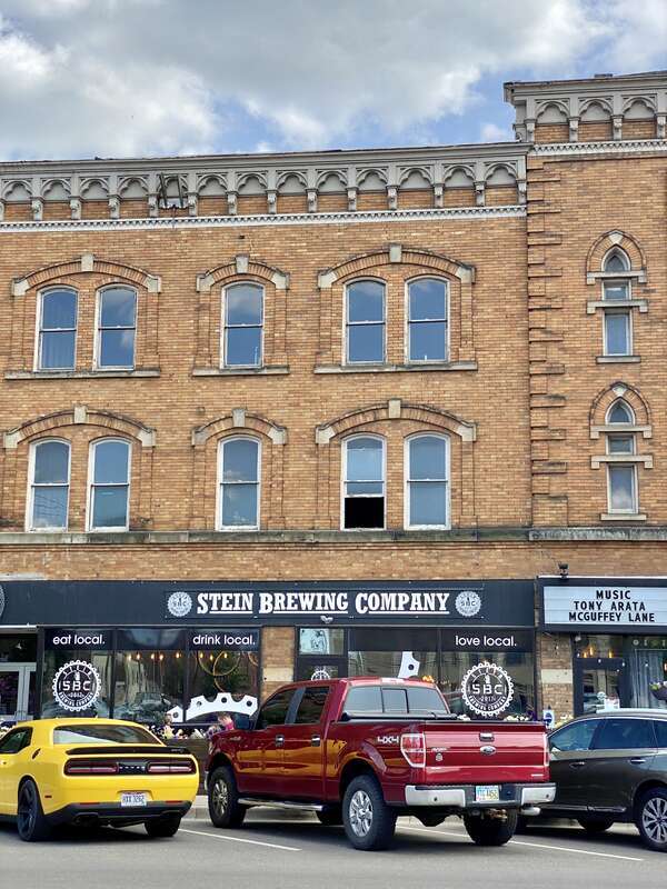 Built in 1902-03, this Venetian Gothic Revival-style building caught fire shortly after its completion, with it being rebuilt in 1904.  Known as the Union Block, the building has housed various businesses and organizations, including the