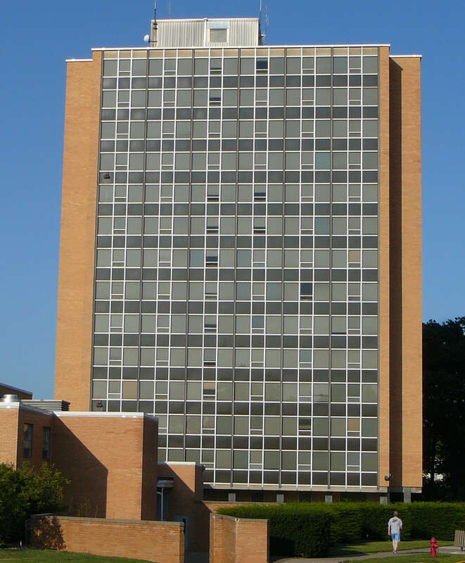 A photo of WIU Lincoln Residence Hall on West Adams Drive in Macomb, Illinois