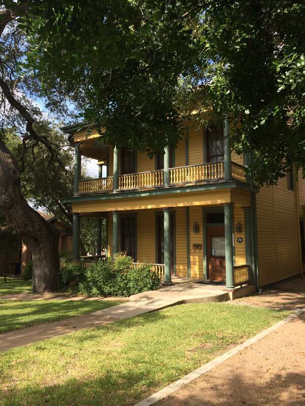 Wroe-Bustin House, 506 Baylor St. Austin