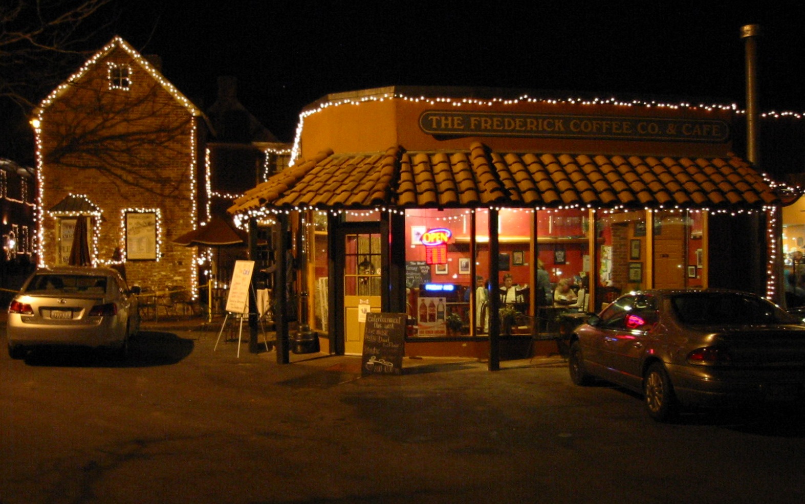 &quot;Coffee Lights Up My Night&quot;