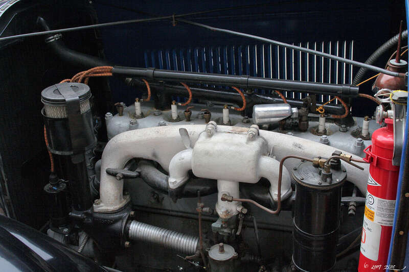 Engine bay 1926 Studebaker Big Six Sedan