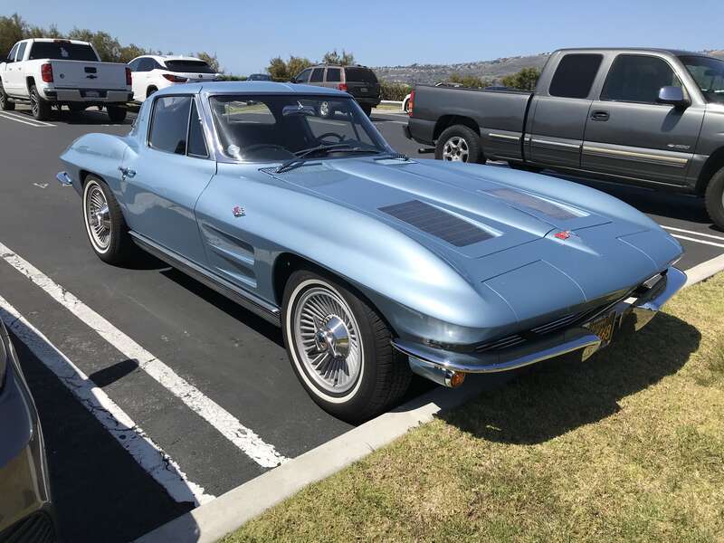 The Trump National Golf Course in Rancho Palos Verdes (CA) can always be counted on for a good car photo or two.
