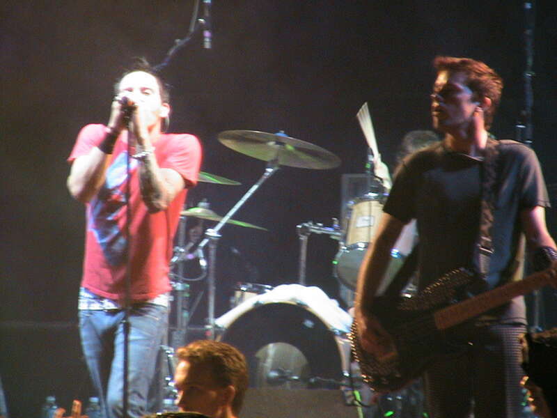 Lit performing at Penn State's &quot;Movin' On&quot; concert series overnight from 10-11 July 2004.