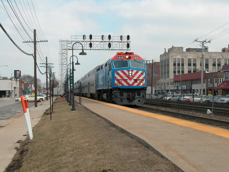 20050305 11 Metra Berwyn, IL