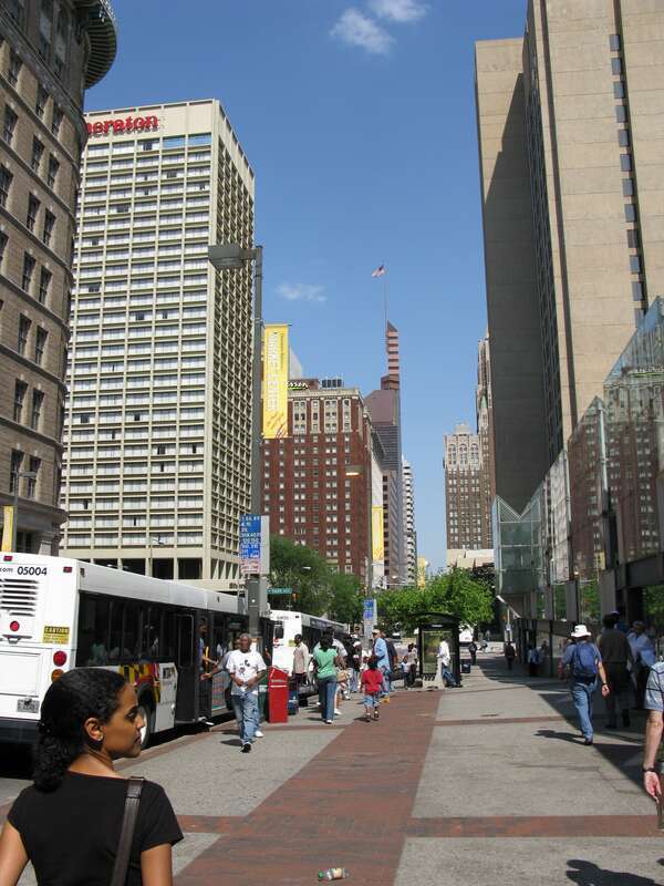 West Baltimore Street from North Howard Street, Baltimore, Maryland.


Camera location39° 17′ 21.2″ N, 76° 37′ 08.1″ W   View this and other nearby images on: OpenStreetMap 39.289222;  -76.618917