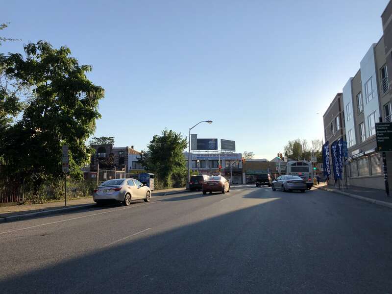 View west along Essex County Route 506 Spur (Bloomfield Place) between Broad Street and Broadway in Newark, Essex County, New Jersey