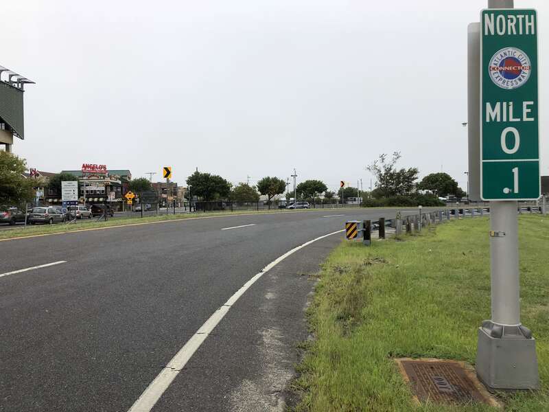 View north along New Jersey State Route 446X (Atlantic City–Brigantine Connector) just north of New Jersey State Route 446 (Atlantic City Expressway) in Atlantic City, Atlantic County, New Jersey