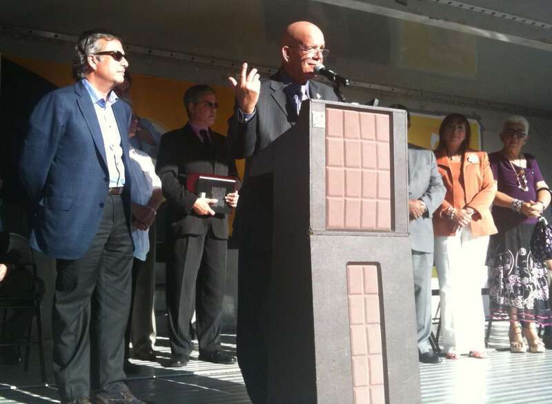 Radio broadcaster and Spanish Broadcasting System co-founder Raúl Alarcón, Jr. in Union City, New Jersey, where he accepted honors for his father, Pablo Raúl Alarcón, Jr., on June 2, 2011 with a star at the Celia Cruz Plaza Walk of Fame for