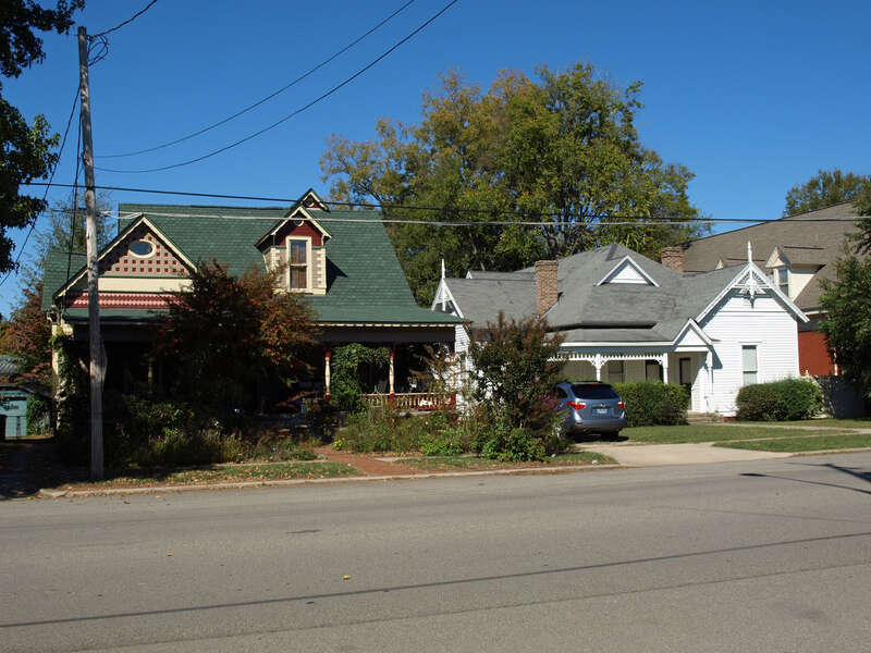 The 700 block of Holmes Avenue in Huntsville, Alabama, part of the Old Town Village Historic District.