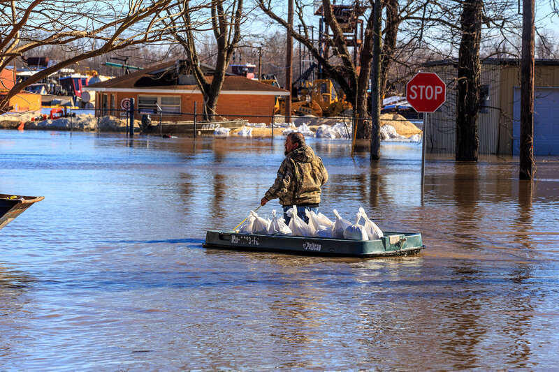 The original finding aid described this as: Date Taken: 2016-01-01 14:04:35 UTC Photographer name: Steve Zumwalt City/State: Cape Girardeau, Missouri Disasters: Missouri Severe Storms, Tornadoes, Straight-line Winds, and Flooding (EM-3374) Disaster