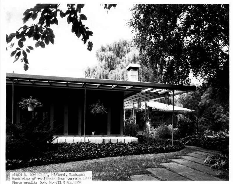Back view of Alden B Dow House