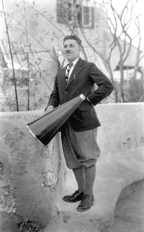 Persistent URL: http://floridamemory.com/items/show/38196
Local call number: RC16893
Title: Alexander Ott at the Venetian Pool: Coral Gables, Florida
Date: December 1924
Photographer: