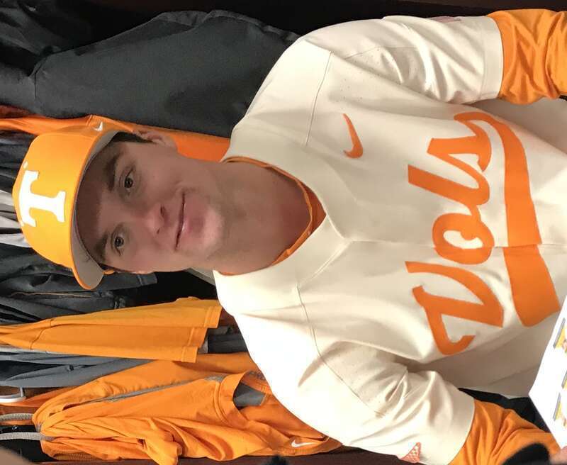 Detroit Tigers prospect Andre Lipcius signs autographs at Vols baseball open house