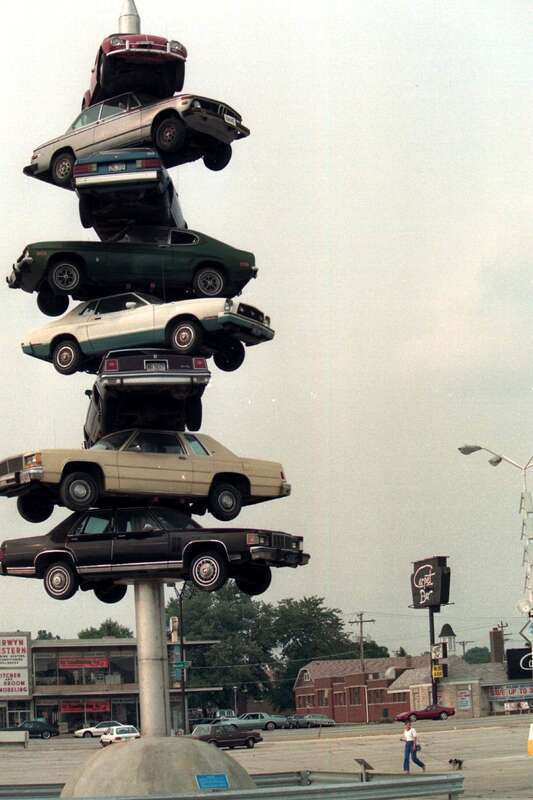 Cermak Plaza, Berwyn,
The Spindle
ILhttp://ww.offbeattravel.com/carpark.html
www.marshallastor.com/2007/07/27/dustin-shulers-spindle-d...
jarchie219@gmail.com

Cermak Plaza