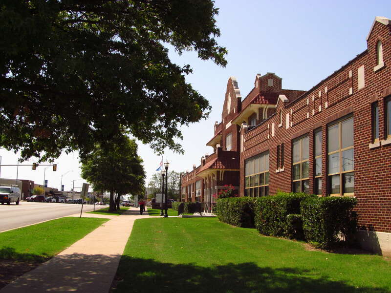 Broken Arrow Elementary-Junior High School