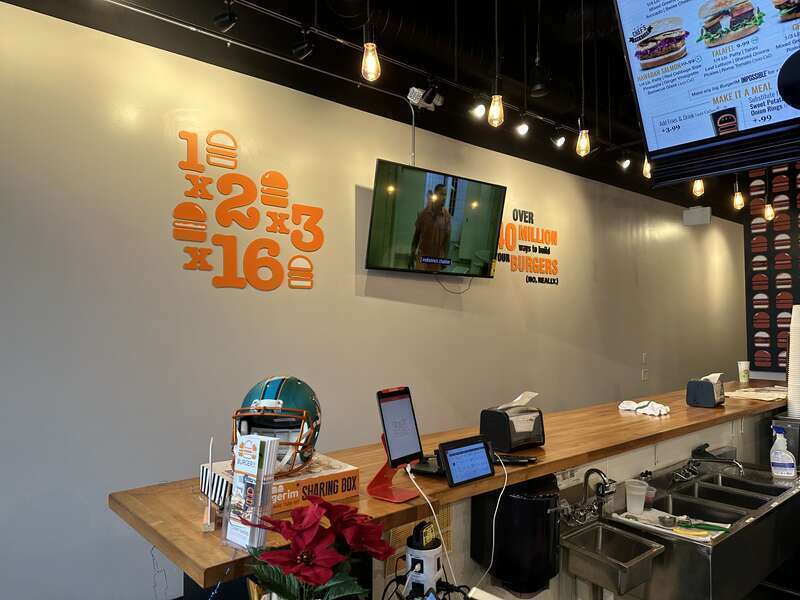 Burgerim Midtown Miami FL 2 Feb 2023