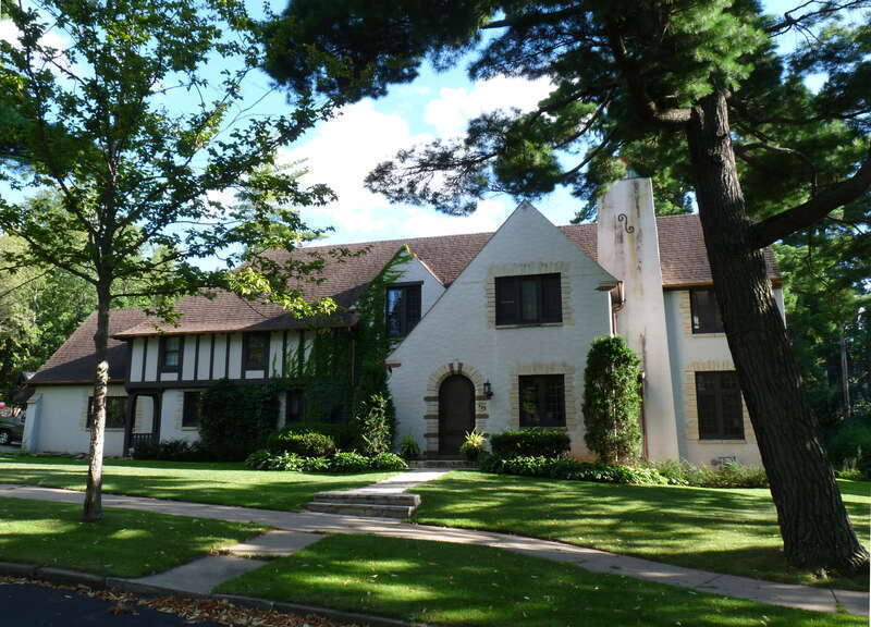 The C. F. Dunbar House in Wausau Wisconsin was built in 1929, a neo-Elizabethan design by Alexander Eschweiler.  It's also known as the Letitia Single Dunbar House.  The house is listed on the National Register of Historic Places.