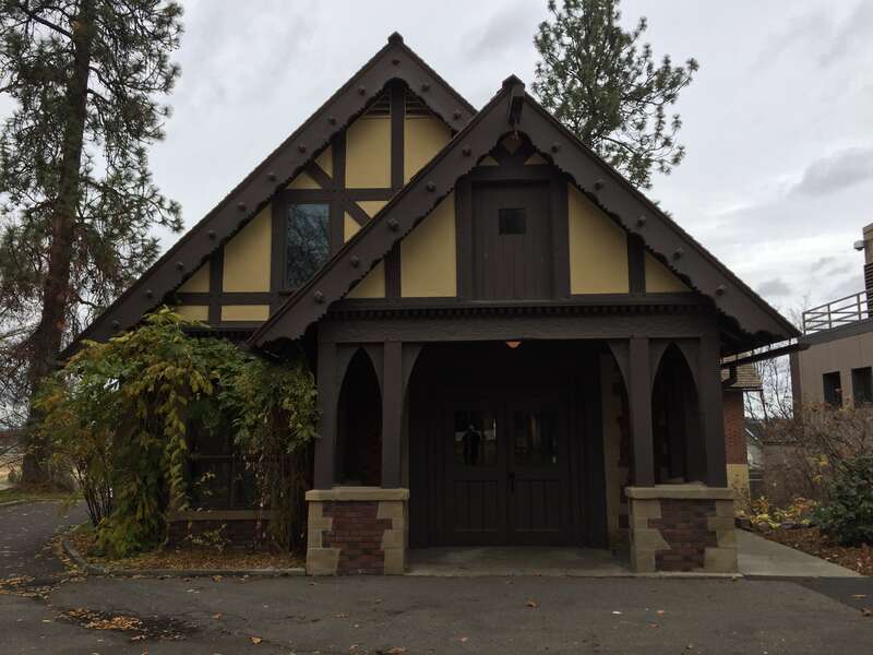 Carriage House of Campbell House in Spokane, Washington in 2018





This is an image of a place or building that is listed on the National Register of Historic Places in the United States of America. Its reference number is 74001979.