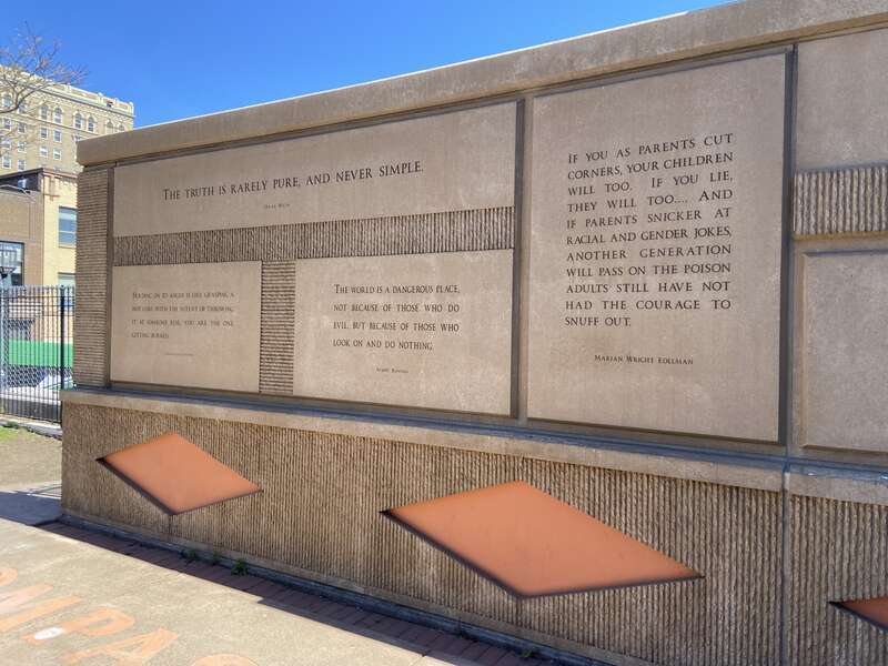 Clayton Jackson McGhie Memorial Site
Memorial to three lynching victims.

Duluth, Minnesota, USA