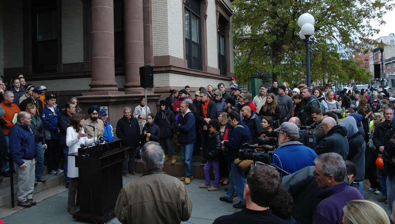 Mayor Dawn Zimmer addresses the community.