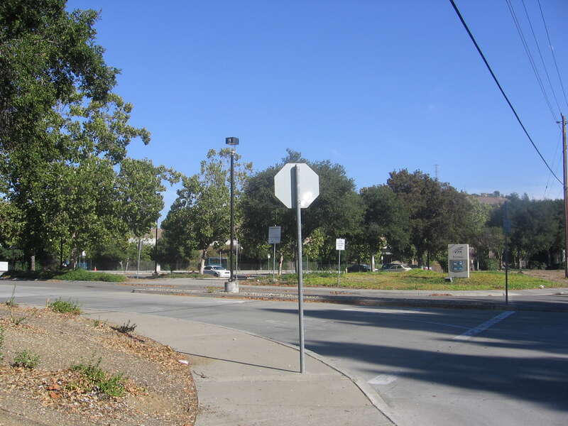 The Curtner (VTA) light rail station in San José, California, USA.