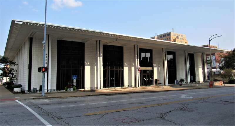 The main branch of the Davenport Public Library in downtown Davenport, Iowa.