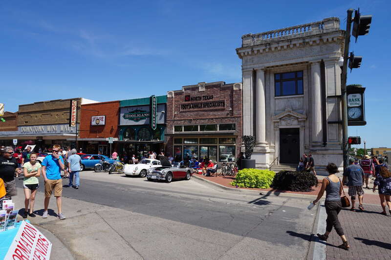 Locust Street during the Arts, Antiques &amp;amp; Autos Extravaganza in Denton, Texas (United States).