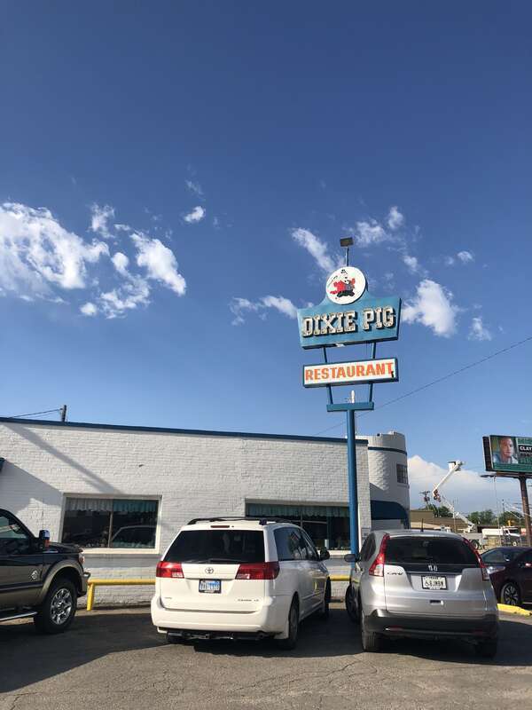 Sign outside the Dixie Pig diner in Abilene, Texas