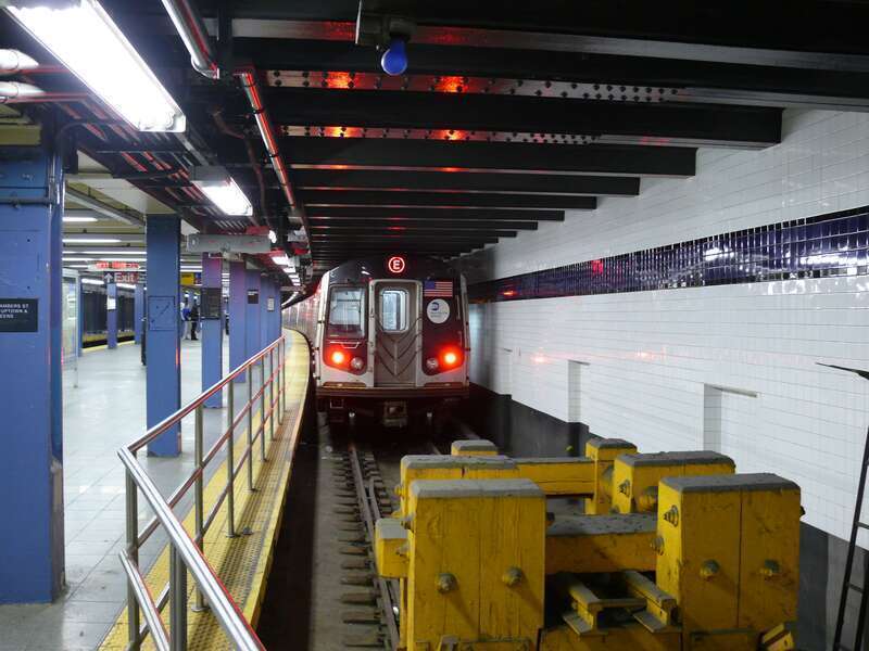 E-train in Chambers Street station