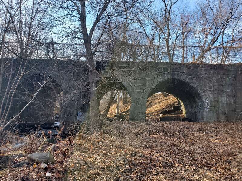 The disused Monoosnoc Brook bridge in December 2023