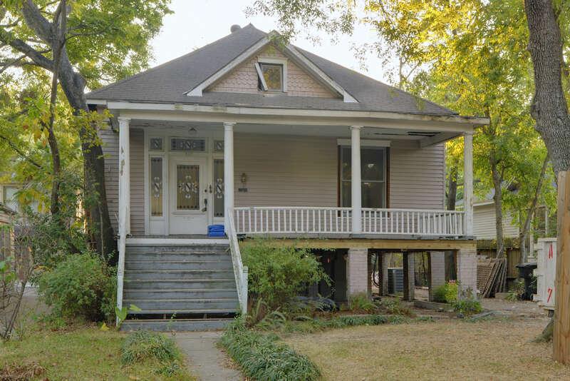 Eaton House, 510 Harvard St., the Heights, Houston (Texas, USA) is listed in the National Register of Historic Places, United States Department of the Interior.