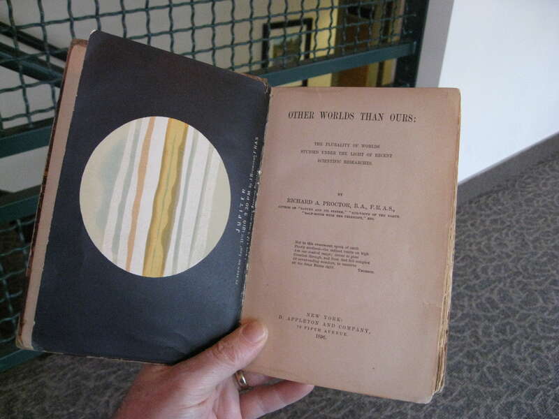 A book that I ended up buying from Downtown Grounds in downtown Medford, Oregon

seawt10 103