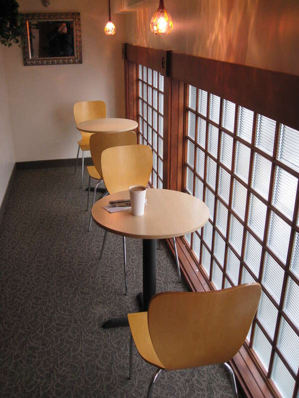 Upstairs at Downtown Grounds in downtown Medford, Oregon

seawt10 102