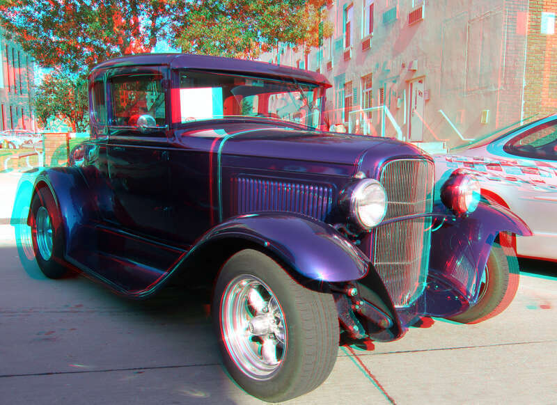 View with 3D red/cyan glasses