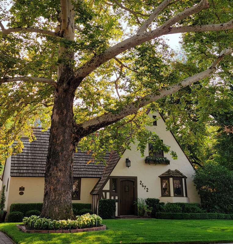 George &amp;amp; Mabel Barr House