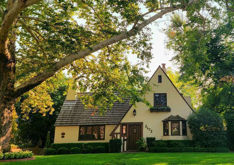 George &amp;amp; Mabel Barr House