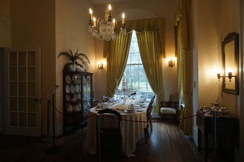 The dining room of the Goodman–LeGrand House in Tyler, Texas (United States).