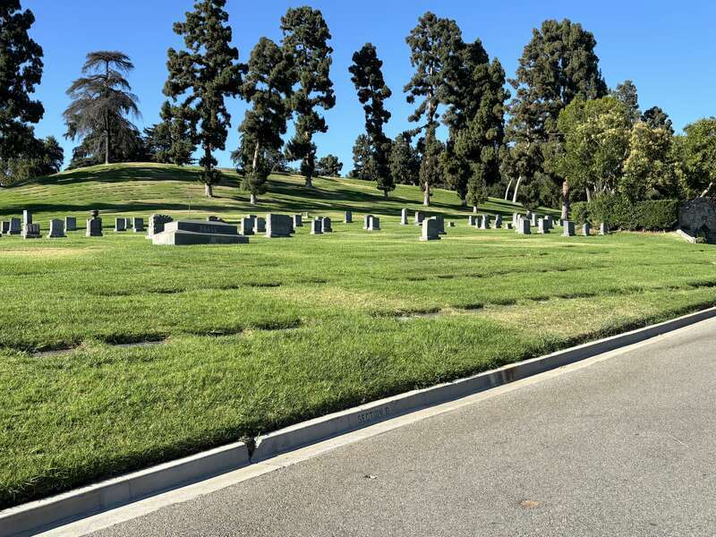 Graves at Forest Lawn Memorial Park (Glendale).