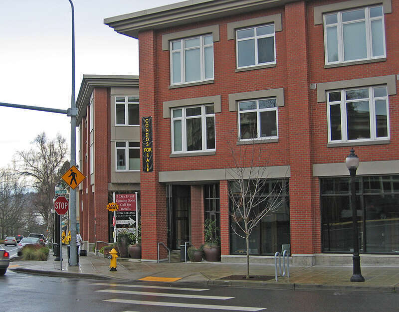Mixed-use development supports walkable downtown Kirkland.
This work is licensed under a
Creative Commons Attribution 3.0 United States License.

Please Attribute to: Brett VA